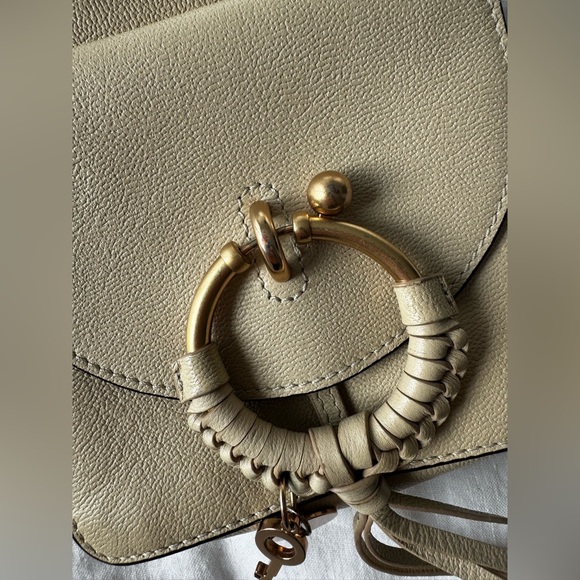 See By Chloé Cream Leather Crossbody Bag with Gold Hardware - Picture 3 of 7